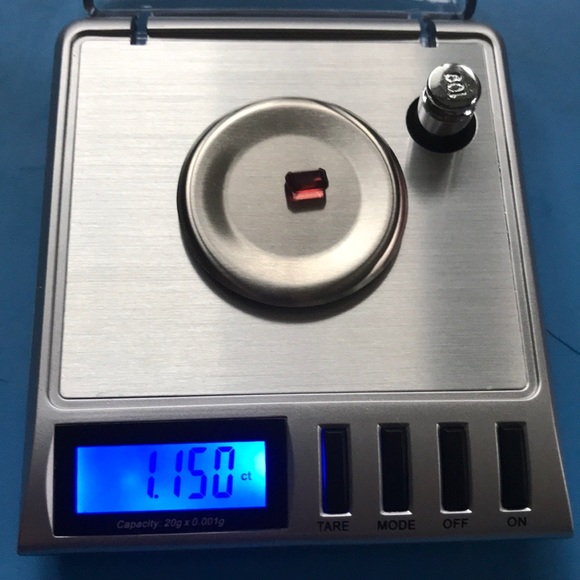 1+ ct Garnet - Picture 1 of 3